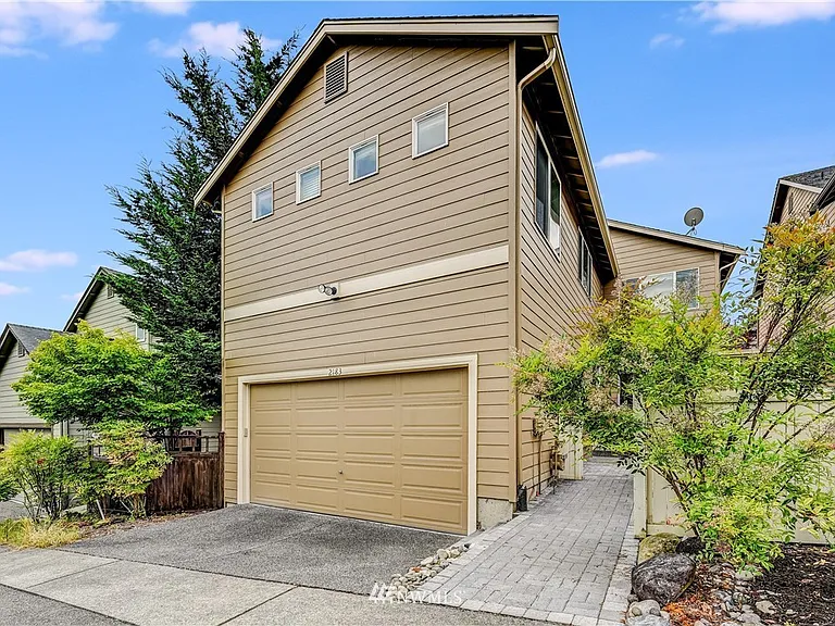 2183 NW Far Country Ln — Photo 4