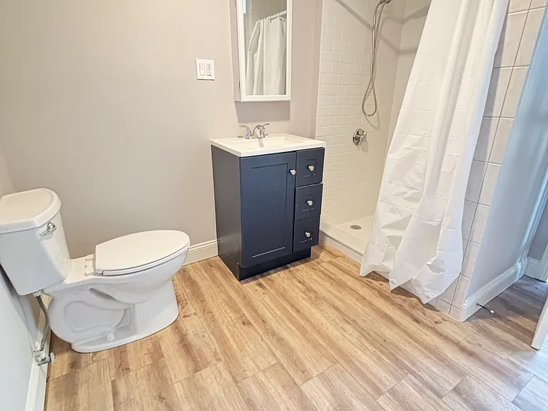 713 Metropolitan Ave #2 — Photo 16