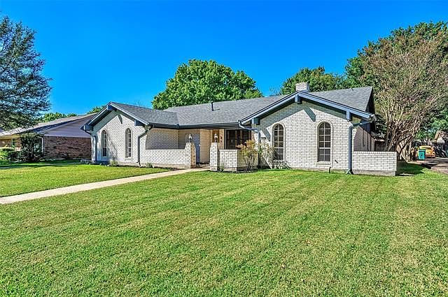 1st image of 2920 Anthony Dr