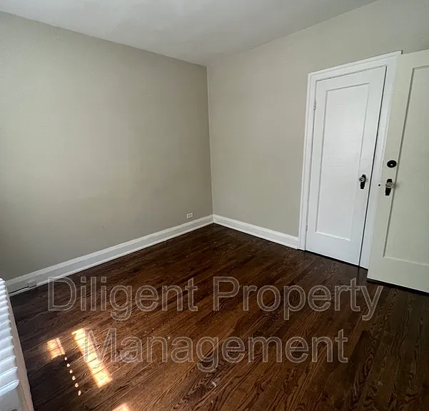642 Bolivar St #MAIN FLOOR — Photo 46