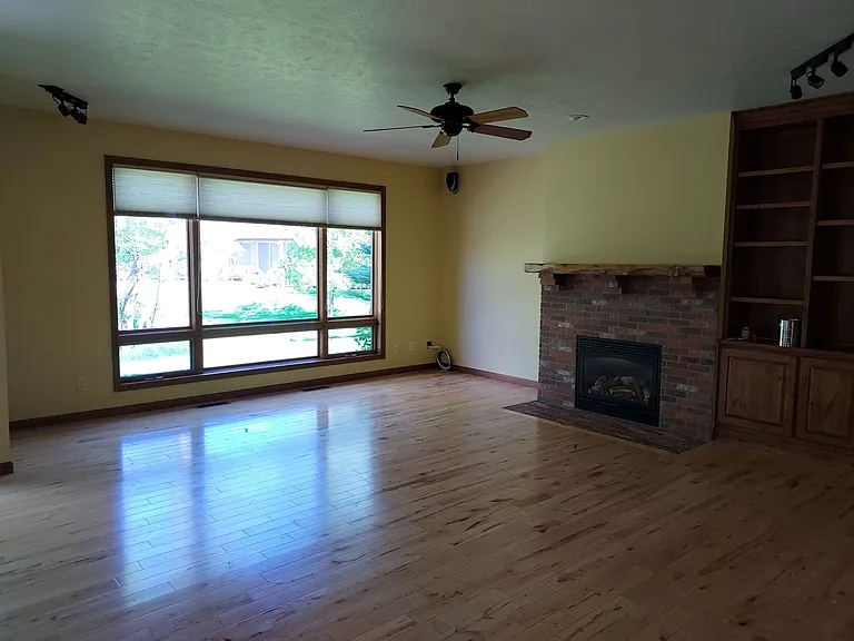 3300 E Graf St #29 — Photo 9
