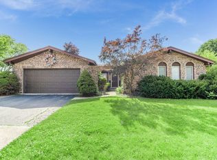 1804 N Highland Ave, Arlington Heights, IL 60004