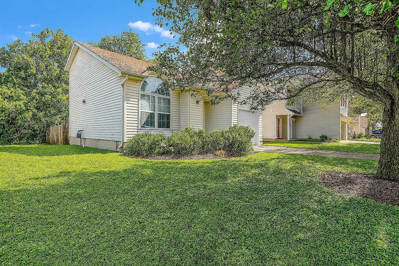 6014 Woodhaven Place Cir — Photo 3