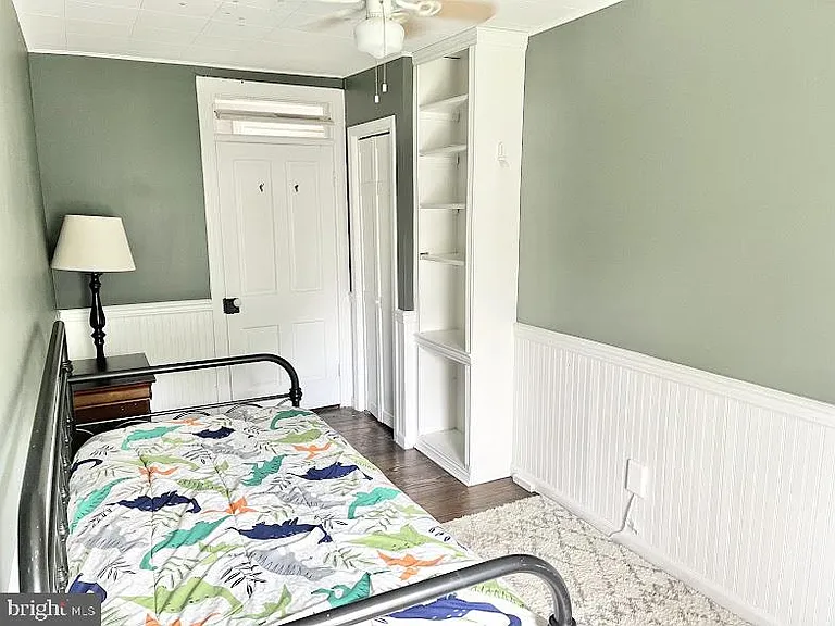 25526 Military Rd — Photo 16