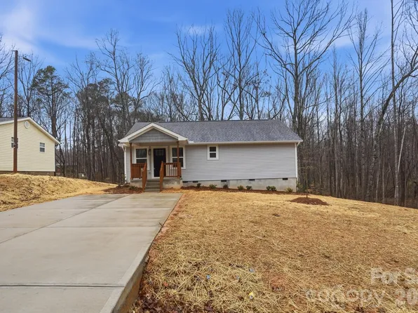 223 Aspen Dr, Gastonia, NC 28052