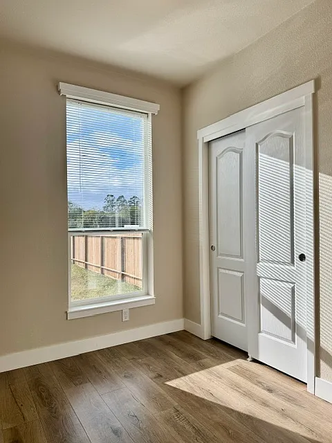 2 bed, 890 sqft, $2,675 — Photo 4