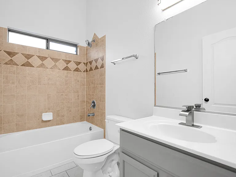 7085 Century Plant Dr — Photo 3