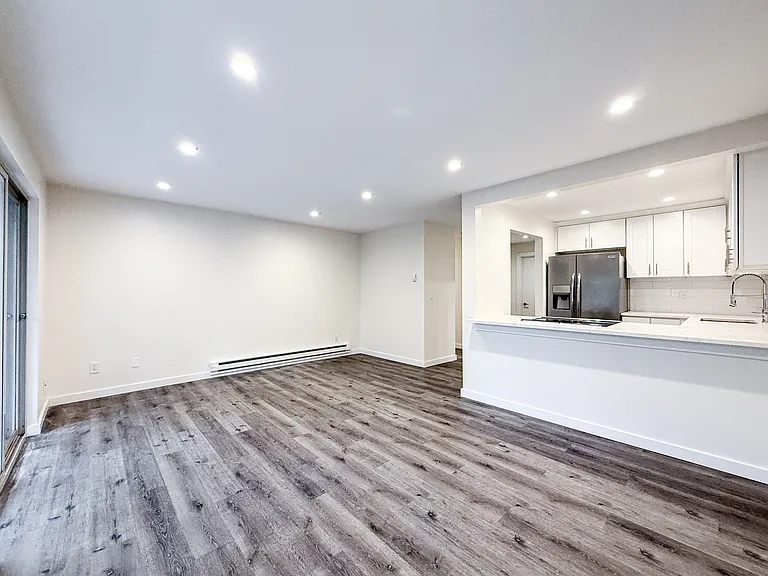 14332 Lenora Pl N #202 — Photo 6