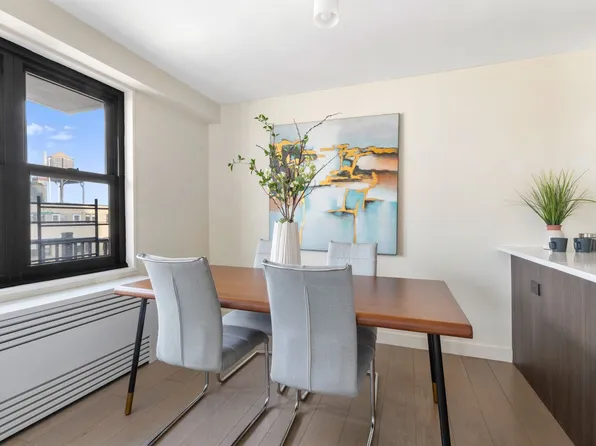 175 West 95th Street image 4 of 20