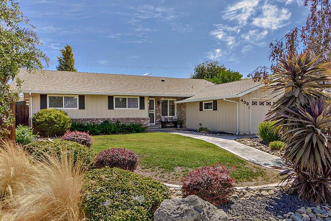 1st image of 409 Greenwood Dr