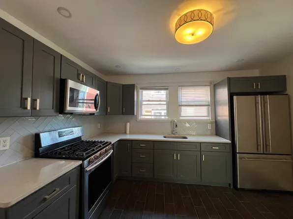 659 Columbia Rd #1, Dorchester, MA 02125