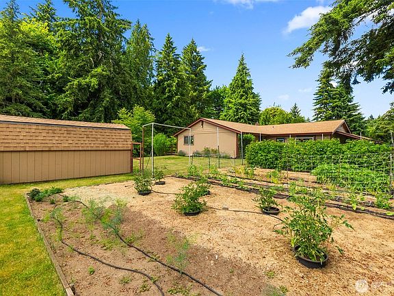 4th image of 7043 Monaco Drive SE
