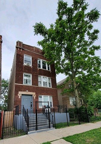 1st image of 3829 W Maypole Ave