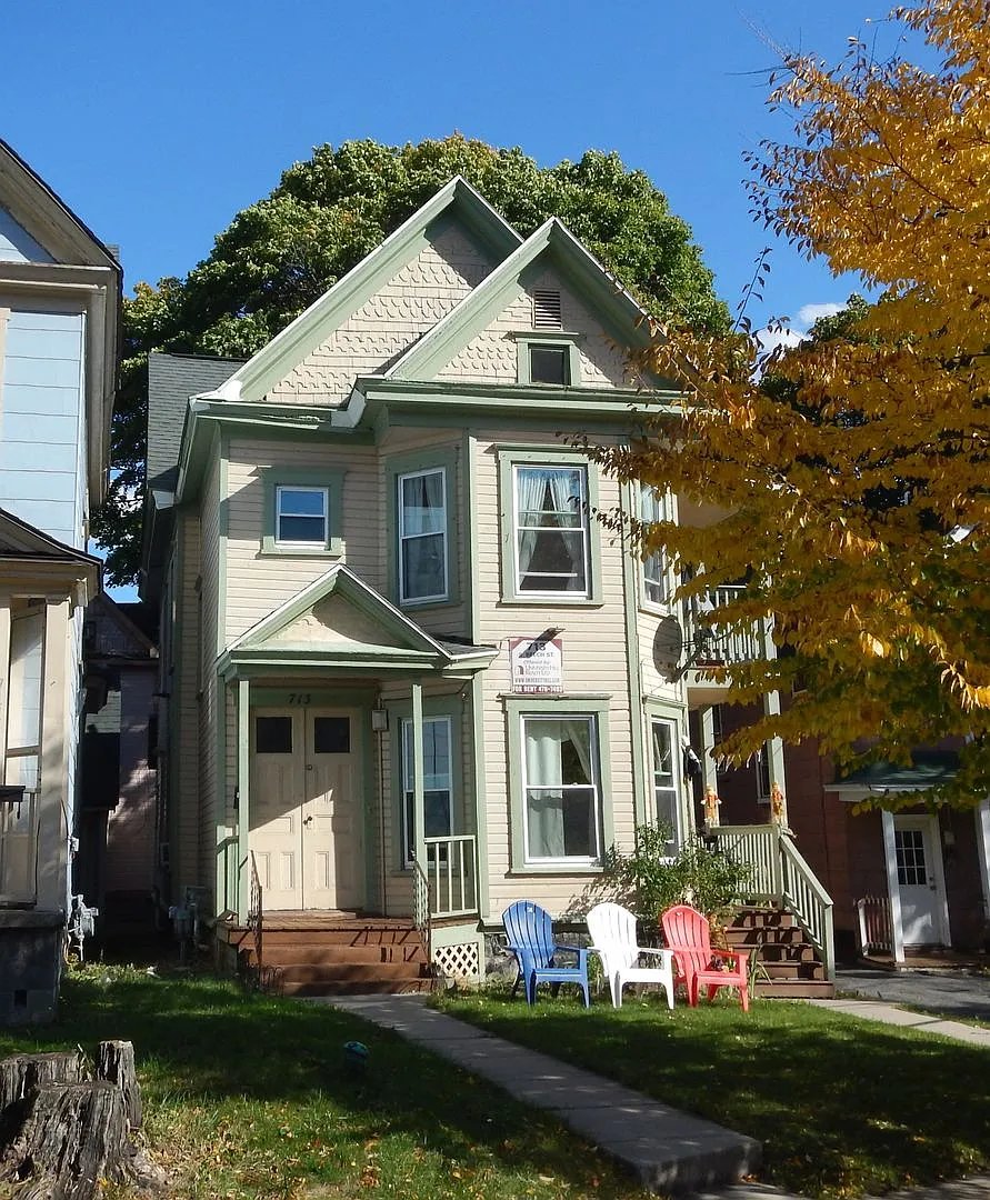713 S Beech Apt 2 - Available 8/1/27 - One Block From Westcott Shops & Eateries — Photo 2
