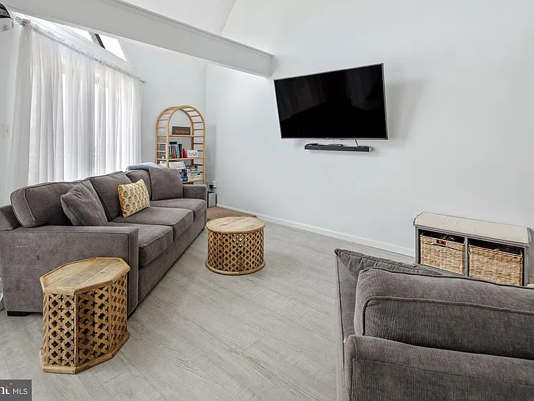 9 Pearl St #1G — Photo 10