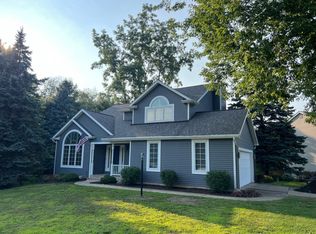 51791 Waterford Ln, Granger, IN 46530