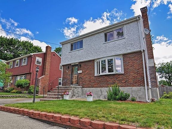 4th image of 24 Brentwood St