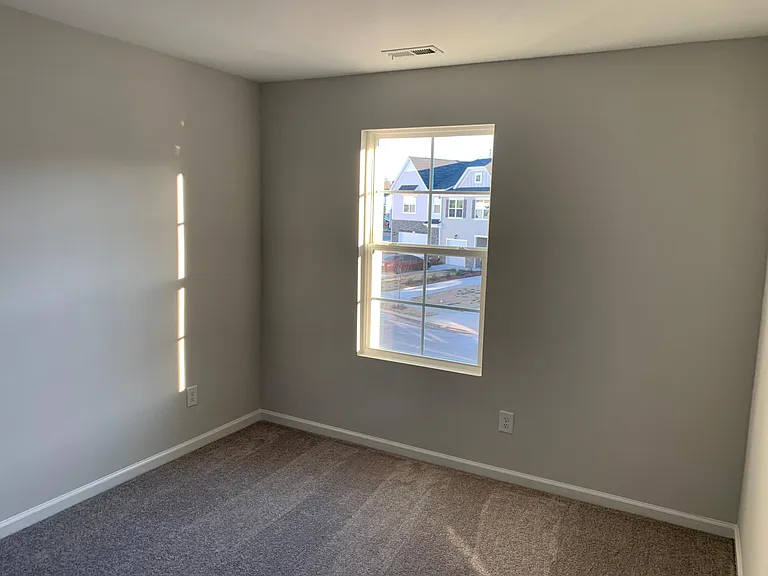 164 Hunston Dr — Photo 14