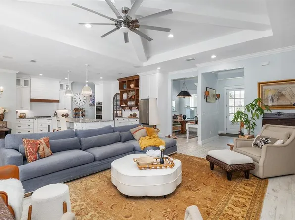 13569 NW 9th Rd, Newberry, FL 32669