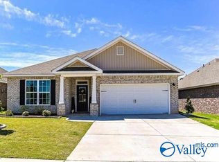 630 Magnolia Place Ln SW, Hartselle, AL 35640