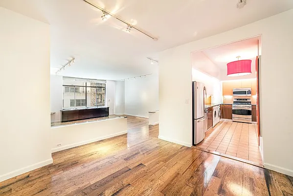 Rented by Level Group | media 2