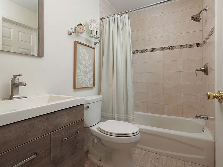 Renovated second bedroom full bathroom