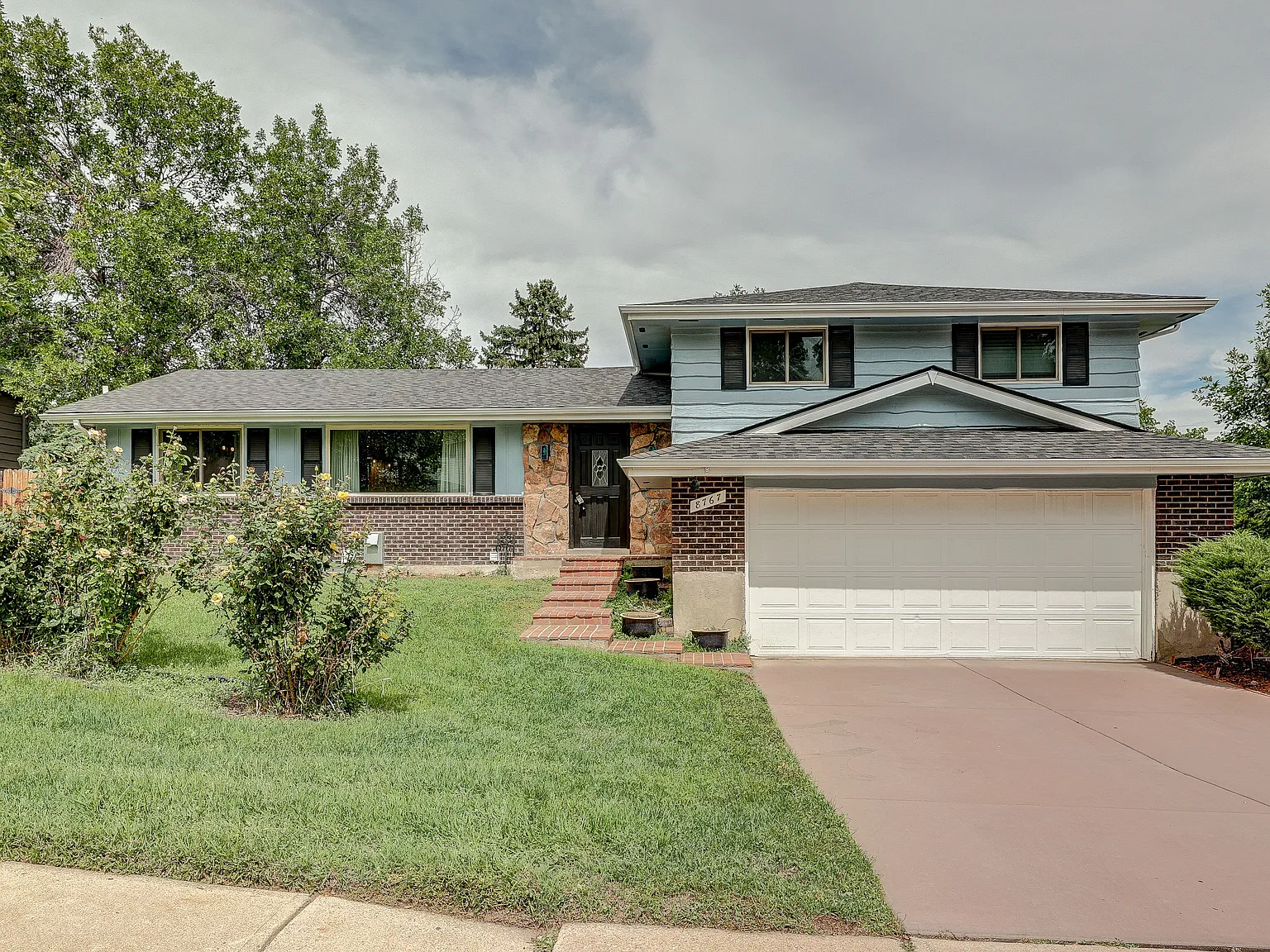 3 bed, 2526 sqft, $3,800 — Photo 1