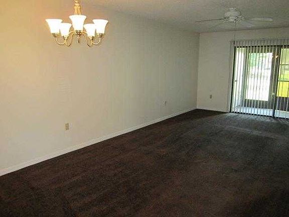 5th image of 9275 Lake Park Dr APT 104