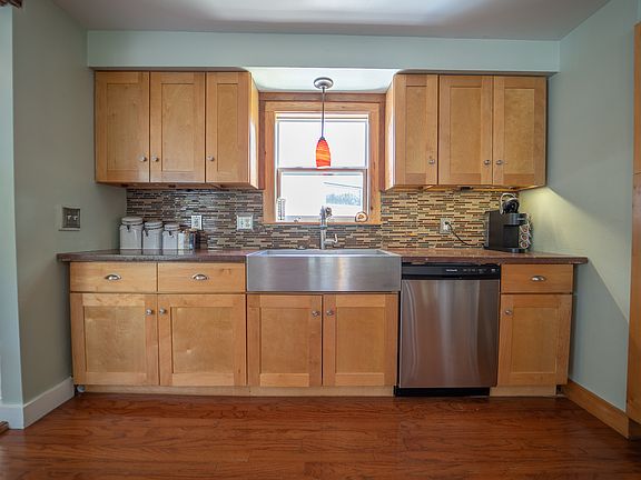 5th image of 1314 S Ellis Ave #1