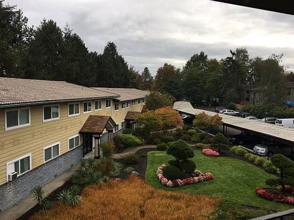 Beautiful landscaping in a very private setting