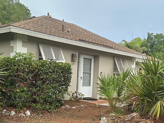 2nd image of 707 N Jefferson Ave