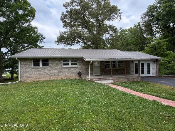 273 Fairway St, Crossville, TN 38571