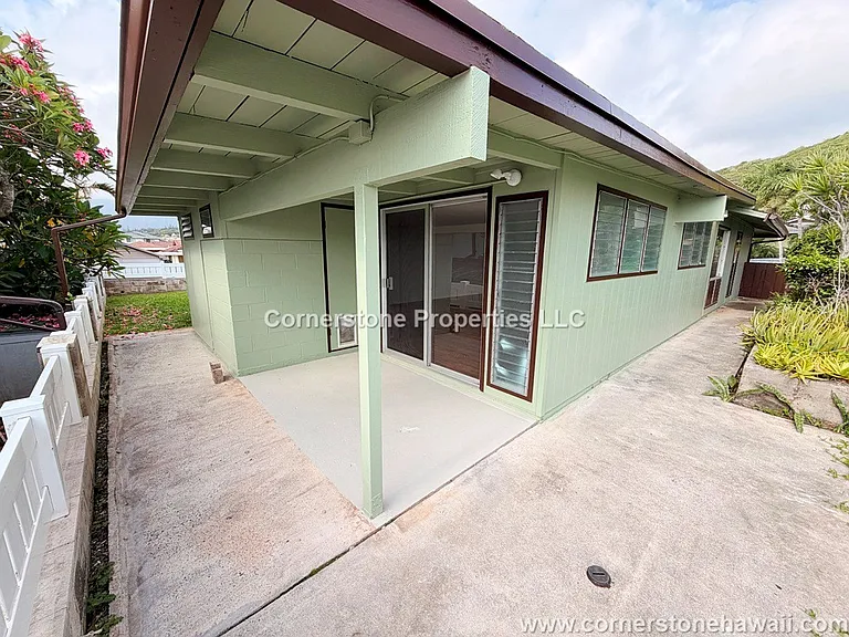1270 Akele St — Photo 3