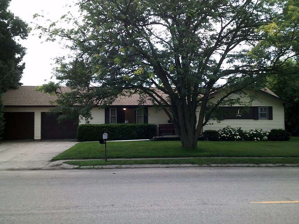 1st image of 309 E Leona Ave