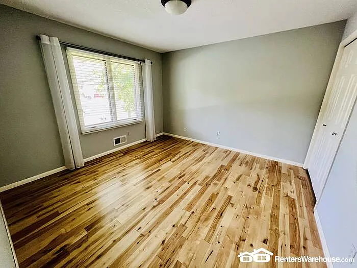 1817 Welland Ave — Photo 19