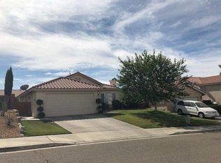 17581 Hudson Dr, Victorville, CA 92395