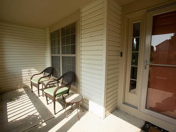 2nd image of 4696 Windrow Dr