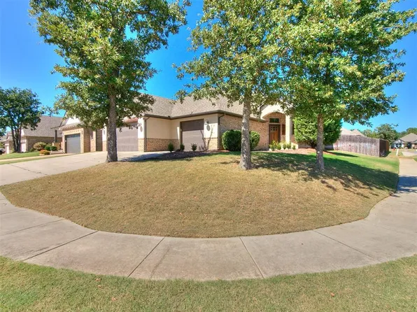 2525 San Marco Ln, Edmond, OK 73034