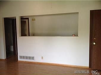 4th image of 25 Fox Meadow Ln #A & B