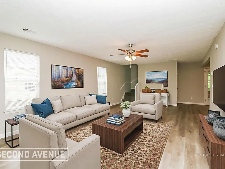 1710 Riverchase Cir NE — Photo 2