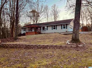 1116 Comanche Trl, Anniston, AL 36206