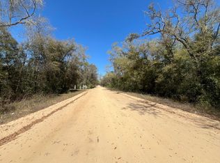 Walker Dr #5, Interlachen, FL 32148