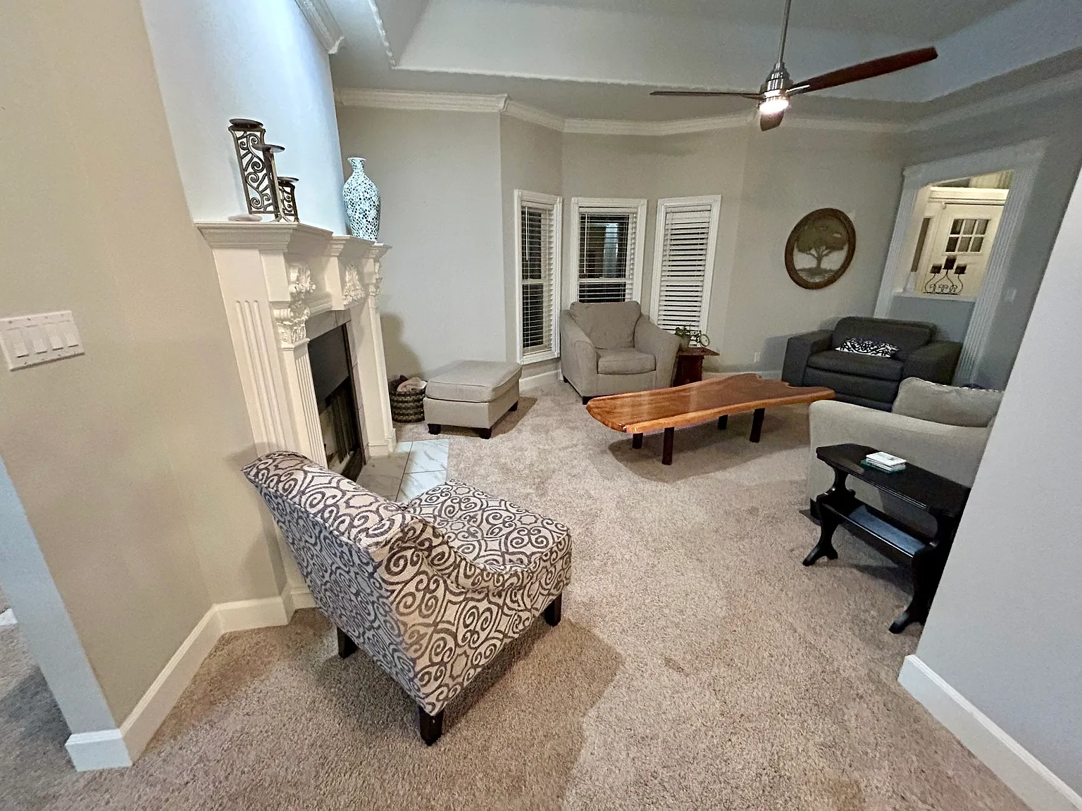 3 bed, 2724 sqft, $2,350 — Photo 4