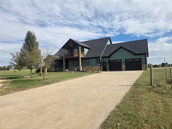 19704 W 278th Ter, Paola, KS 66071