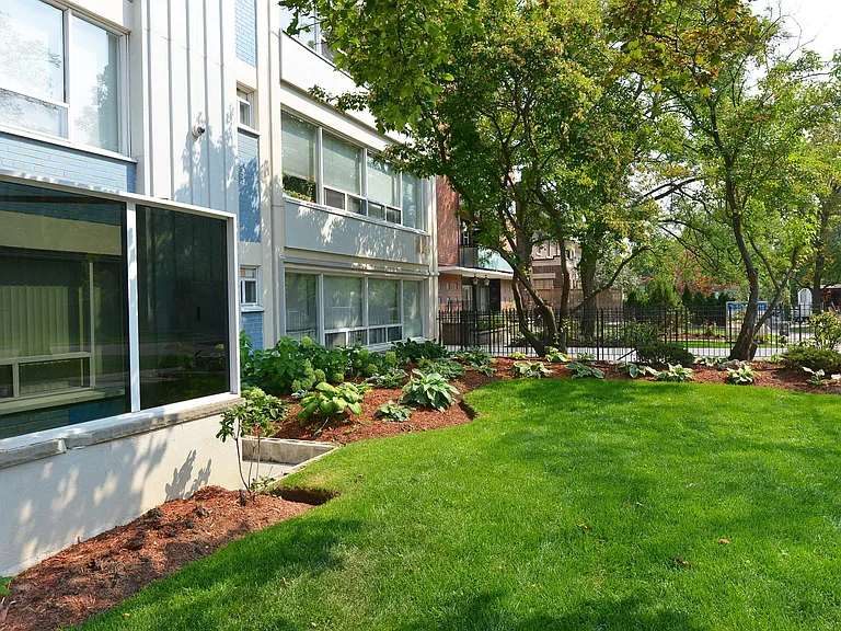 263 Russell Hill Rd — Photo 19