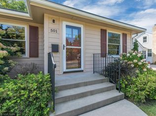 501 70th St W, Richfield, MN 55423