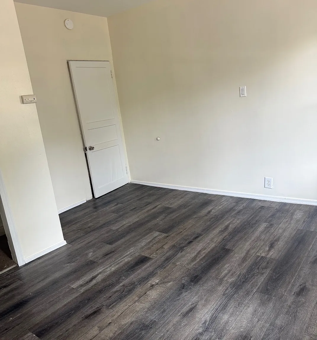 2 bed, $2,000 — Photo 2