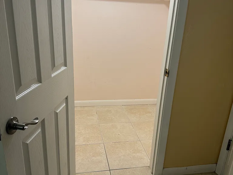 2525 W Bay Dr #C10 — Photo 17