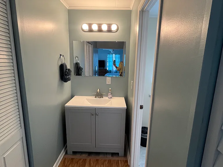 463 Caribbean Dr E — Photo 10
