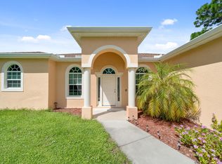 6215 Alloway St, Englewood, FL 34224